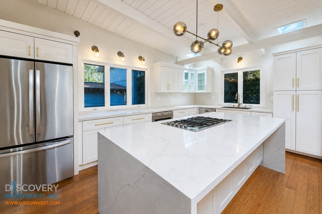 Building Photo - 6323 Girvin Dr