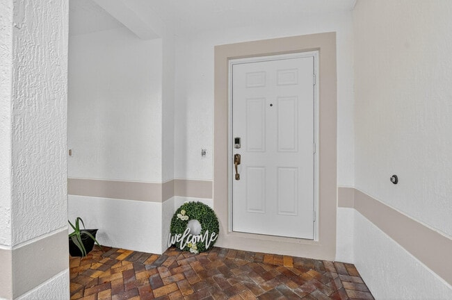 Building Photo - 22120 Majestic Woods Way