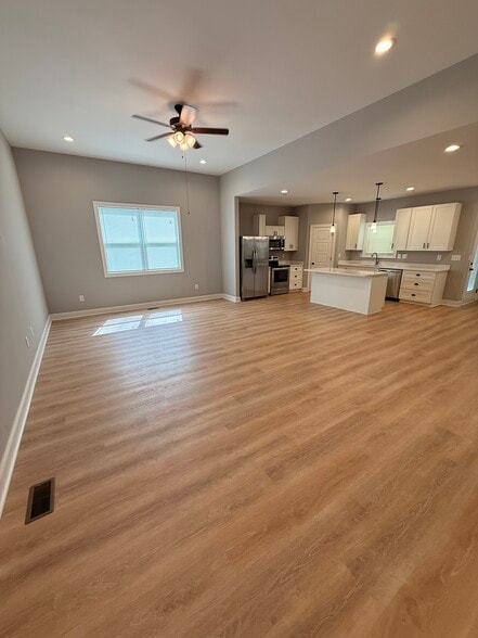 Building Photo - 2034 Morgan Ct