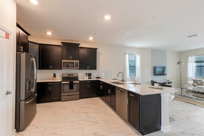 Building Photo - 8850 Cabot Cliffs Dr