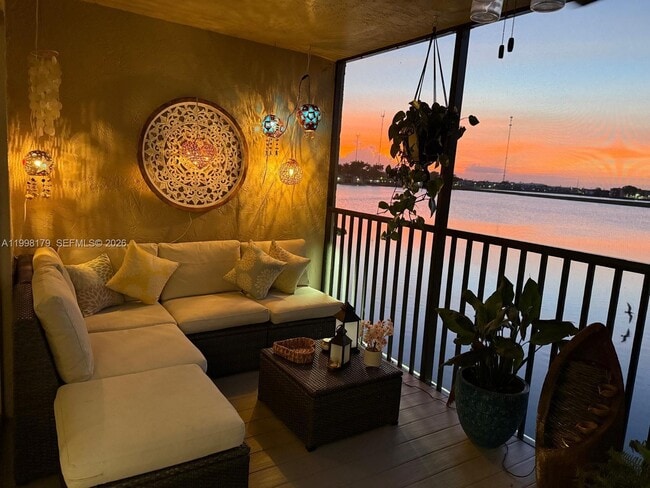 Building Photo - 605 Ives Dairy Rd