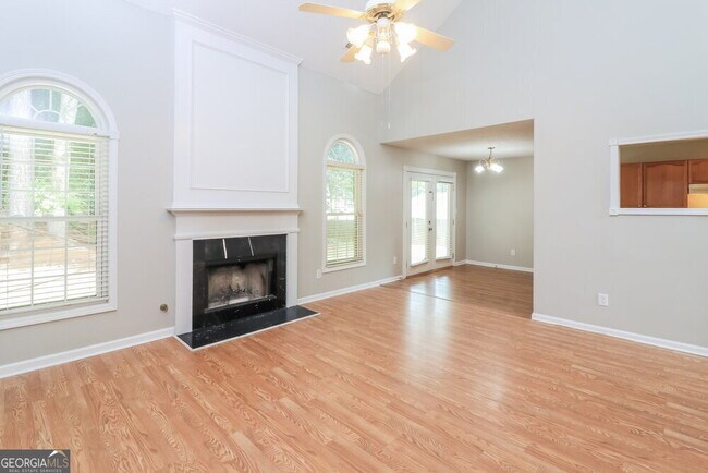 Building Photo - 1005 Crooked Creek Ct SE