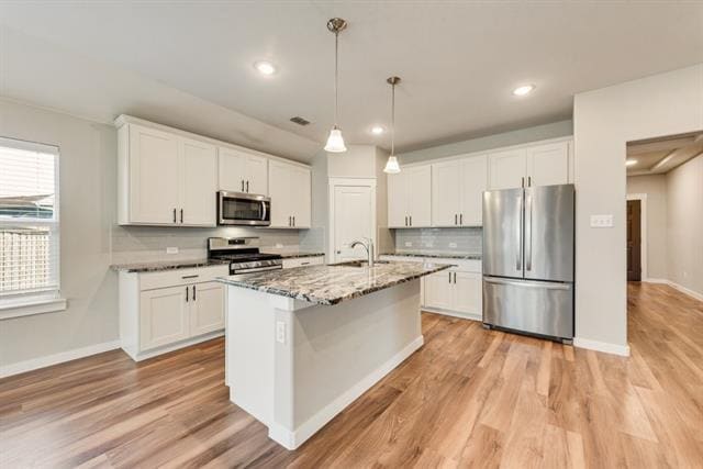 Building Photo - 1200 Kanata Ct