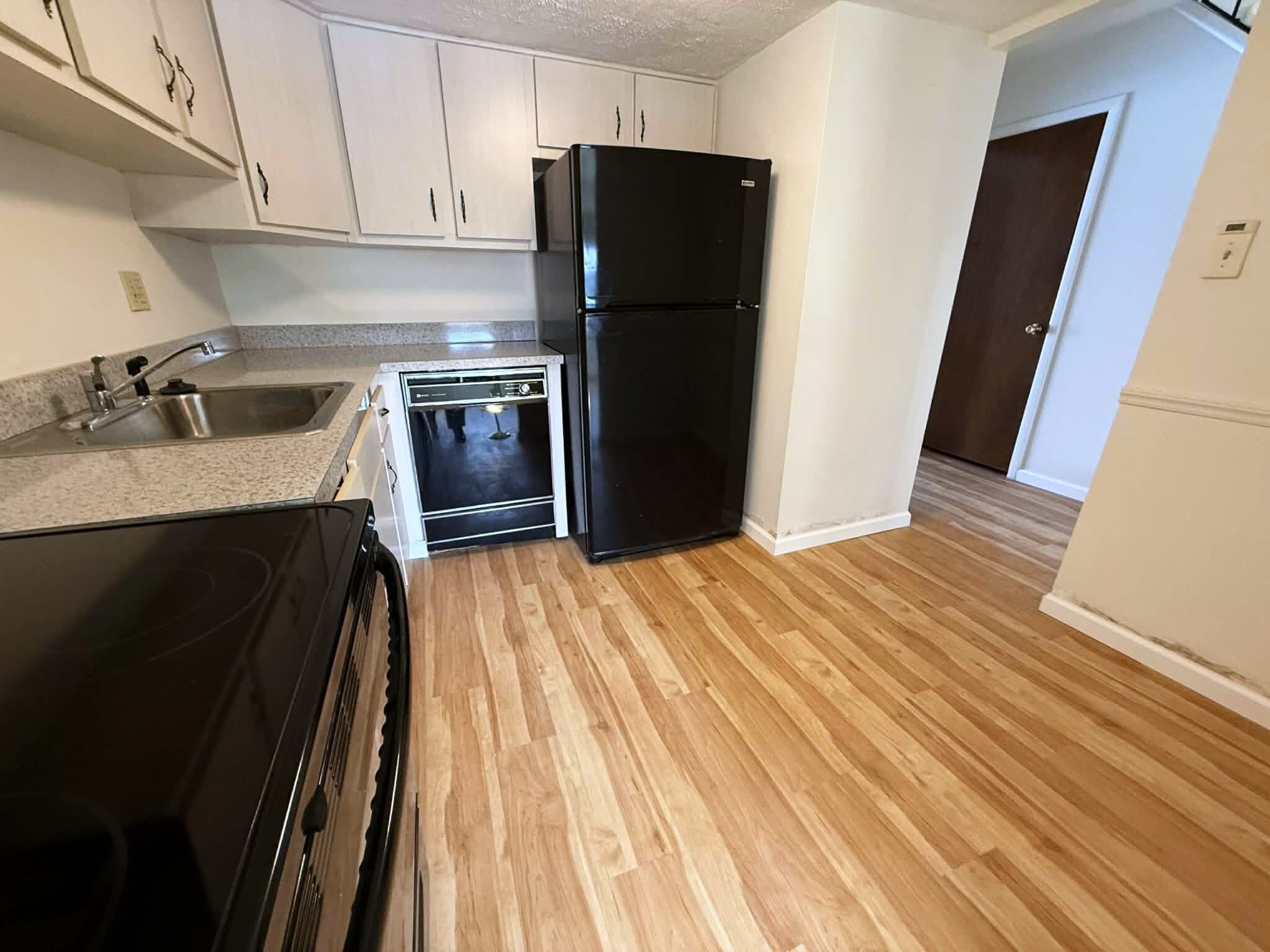 Building Photo - 3103 Ruby Dr