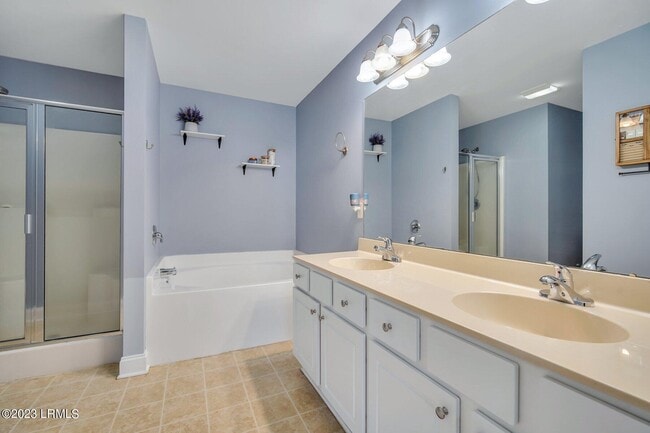 Building Photo - 96 Wintergreen Dr