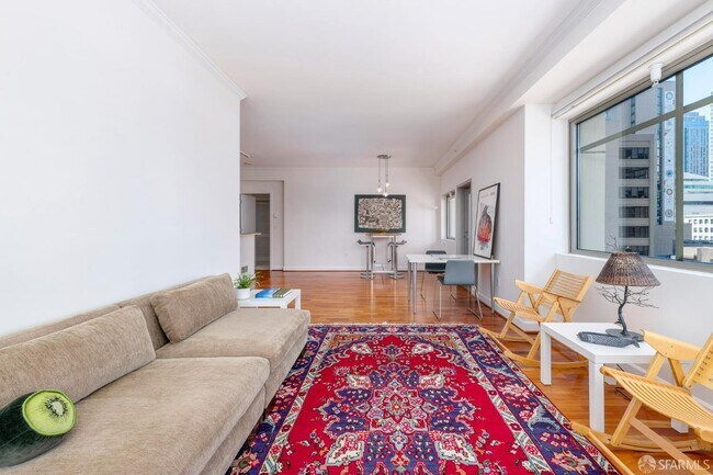 Building Photo - 246 2nd St