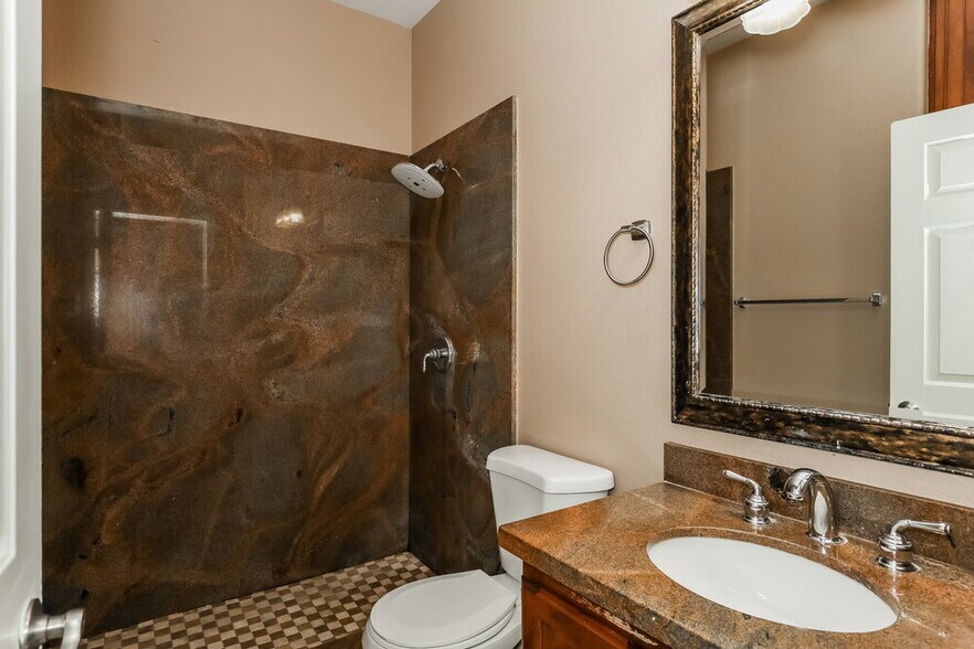Building Photo - 5523 Amy Lynn St
