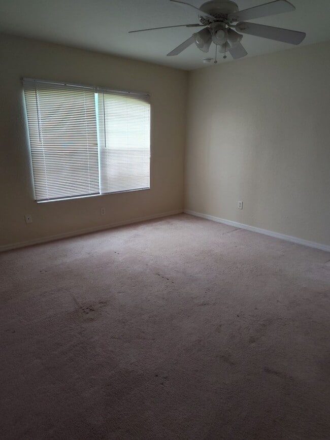 Building Photo - Inviting 3 Bedroom, 2 Bath Home in Desirab...