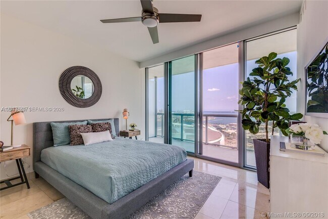 Building Photo - 888 Biscayne Blvd
