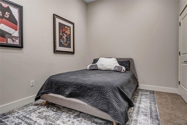 Building Photo - 8025 Maryland Ave