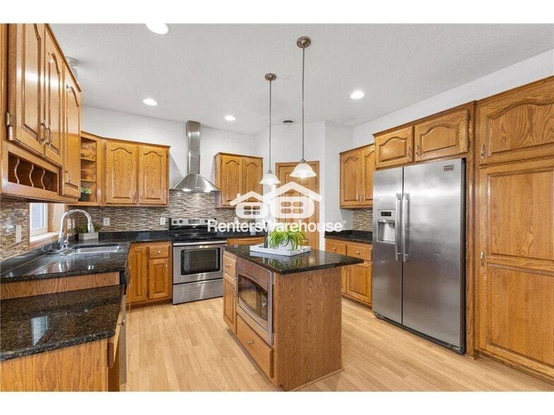 Building Photo - 3315 120th Cir NE