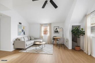 Building Photo - 689 2nd St