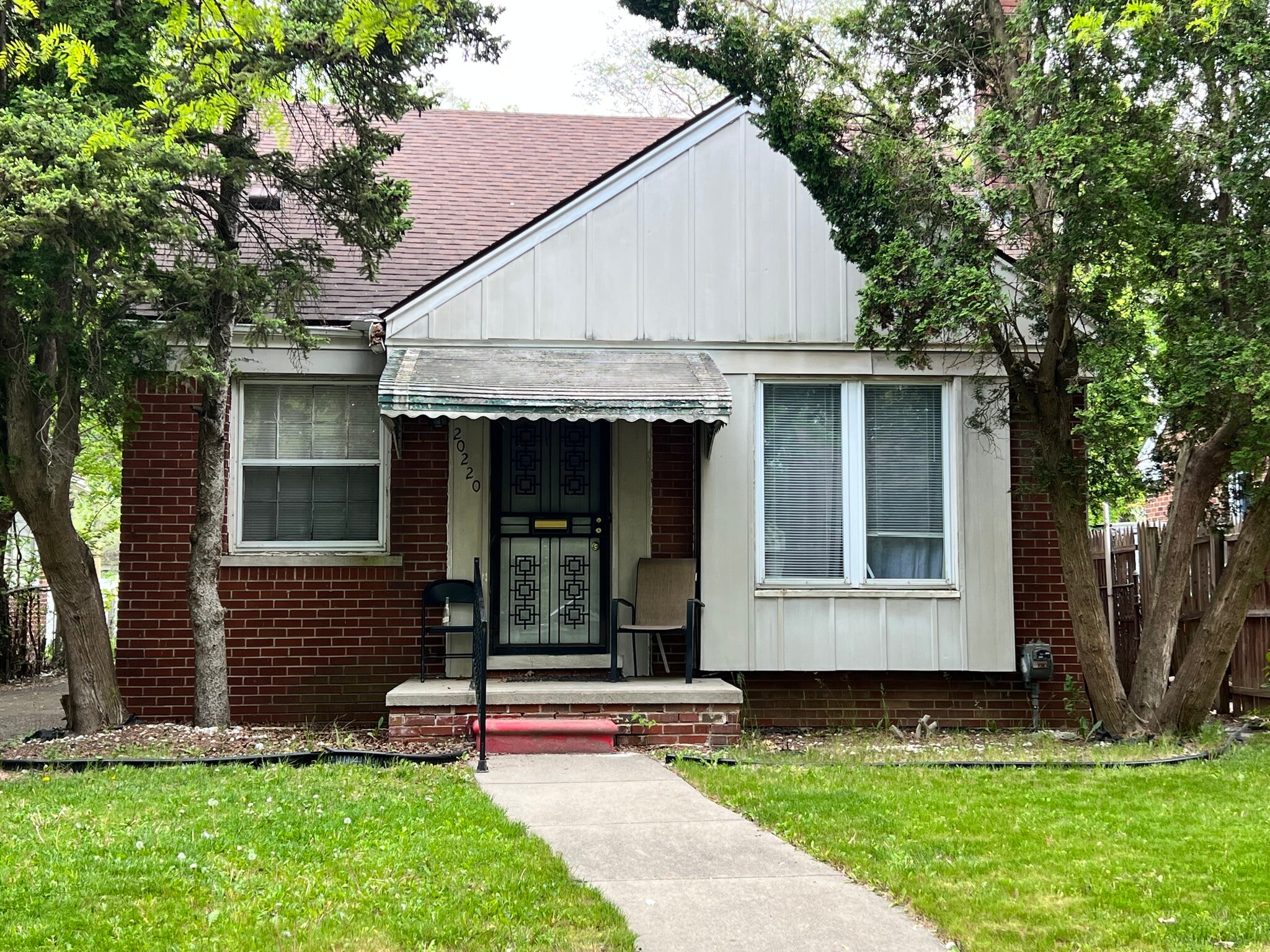 Building Photo - 20220 Biltmore St