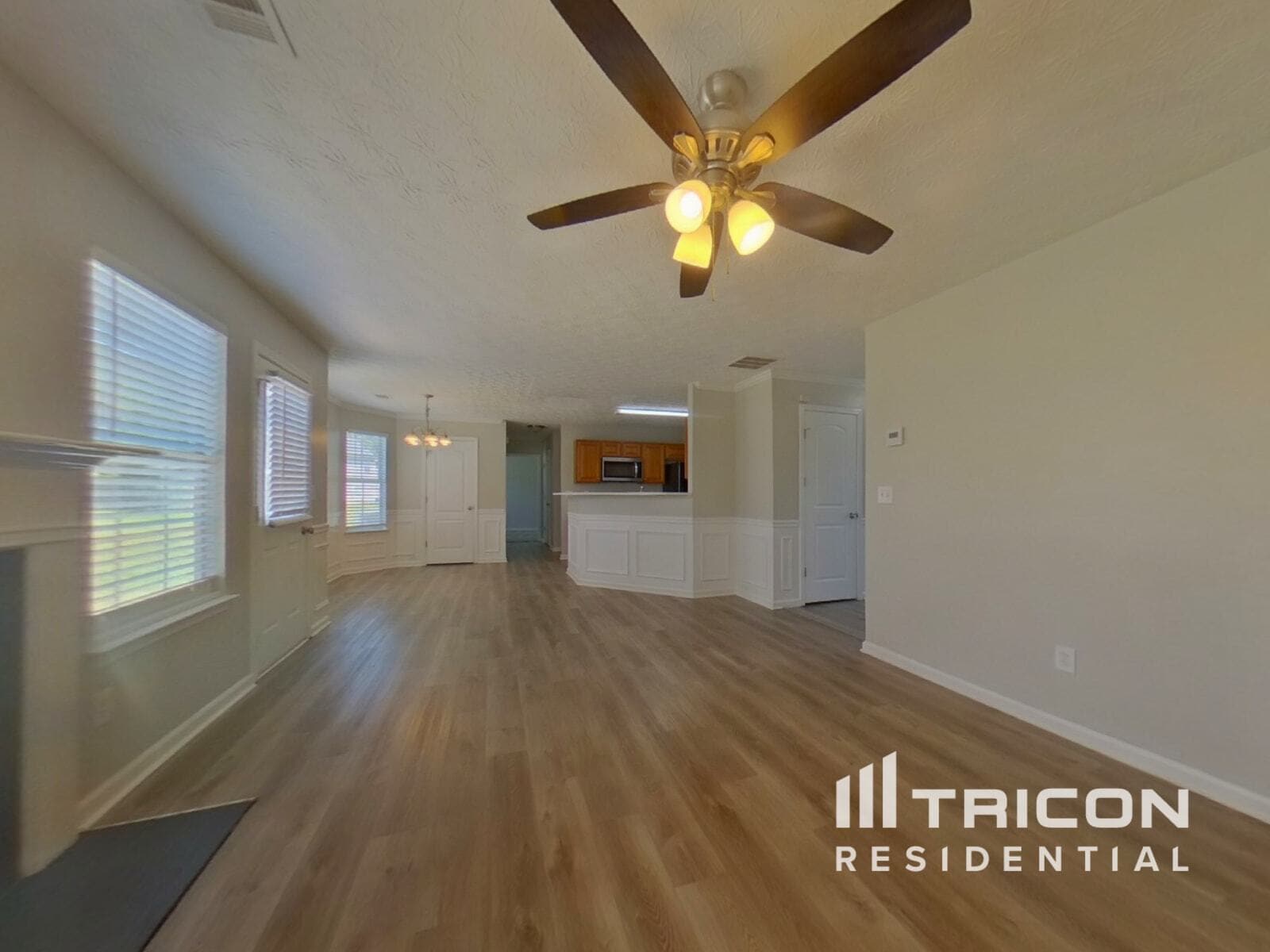 Building Photo - 1005 Ulster Ct