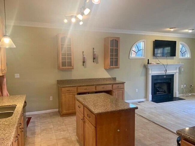 Building Photo - 110 Park Oaks Ct