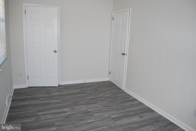 Building Photo - 223 Central Ave