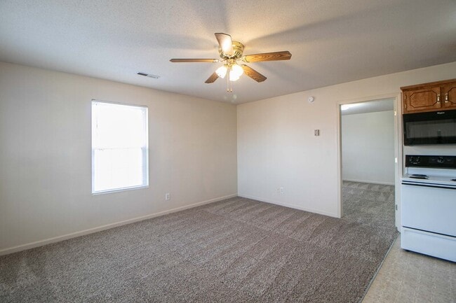 Building Photo - 3292 Tower Dr