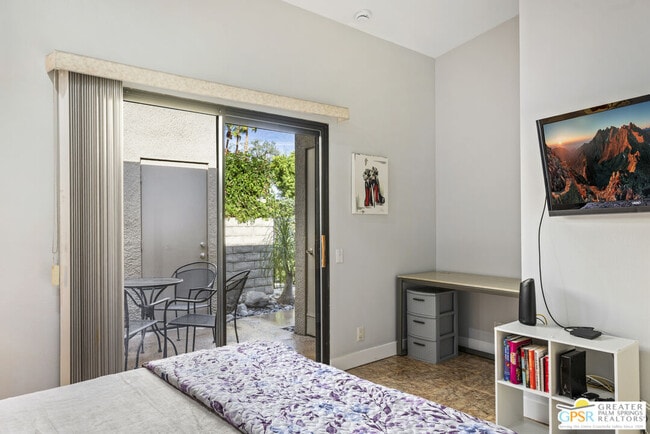 Building Photo - 1183 Tiffany Cir N