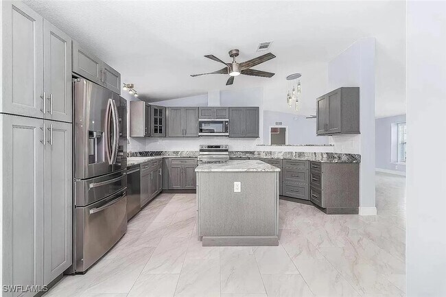 Building Photo - 5401 Game Bird Ln