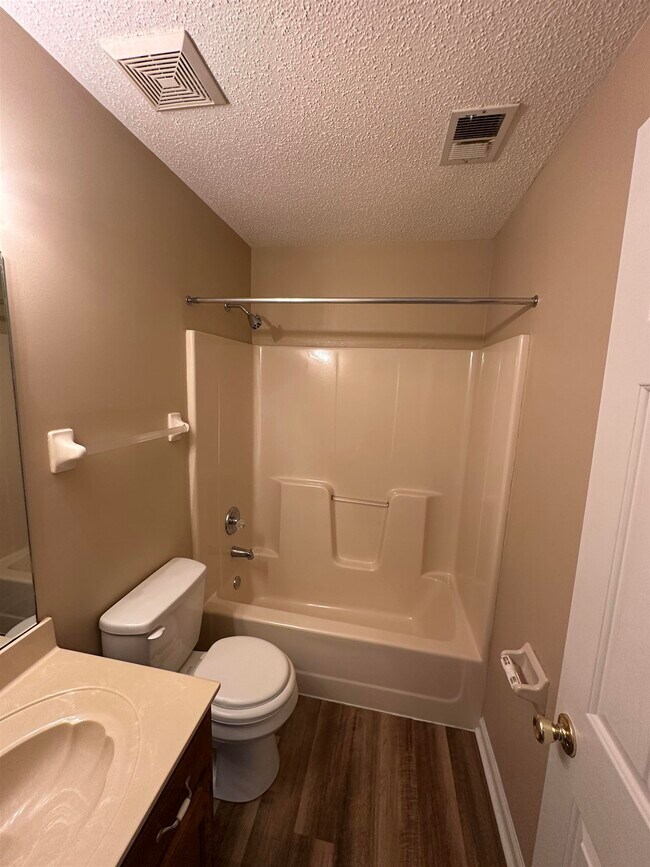 Building Photo - 7652 Baysweet Dr