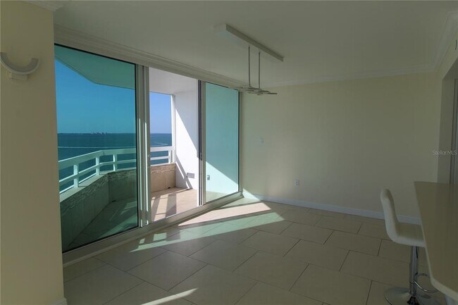 Building Photo - 988 Blvd of the Arts