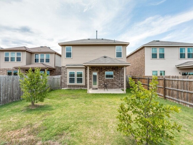 Building Photo - 5906 Wolf Pack Dr