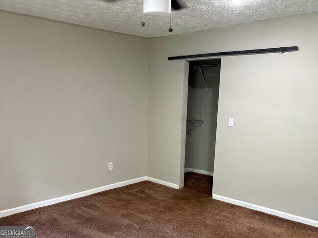Building Photo - 3193 Abbeywood Dr