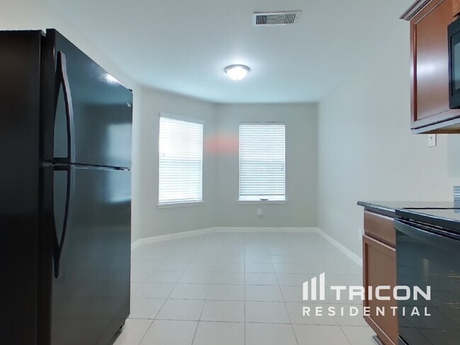 Building Photo - 612 Totem Trail Dr