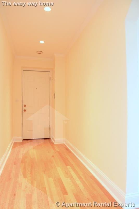 Building Photo - 60 Brattle St