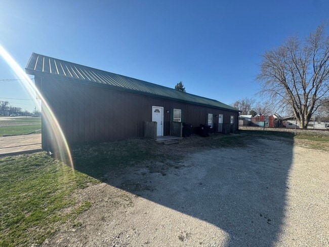 Building Photo - 825 Grant Pl