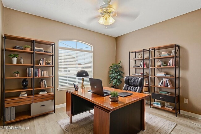 Building Photo - 11764 Balladeer Ave