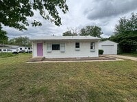 Building Photo - $875 - Beautiful 2bed 1 bath - Single family home