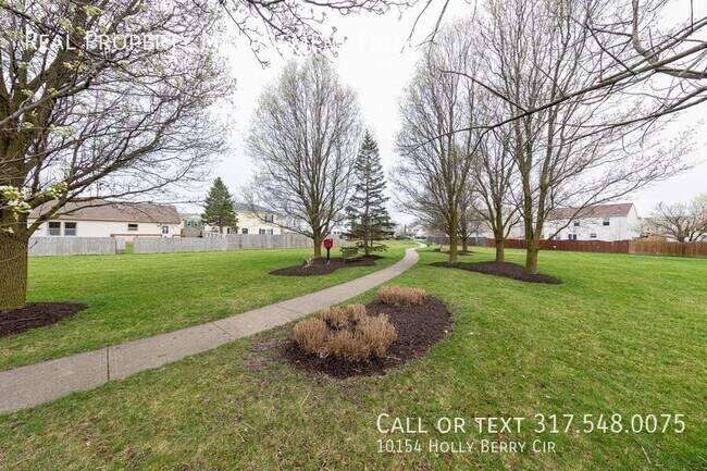 Building Photo - 10154 Holly Berry Cir