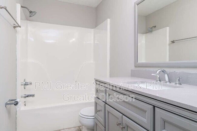 Building Photo - 2414 Lismore Dr