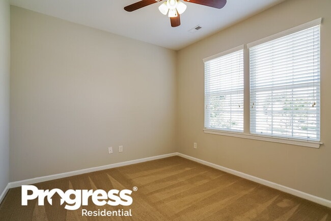Building Photo - 517 Ashgreen Ct