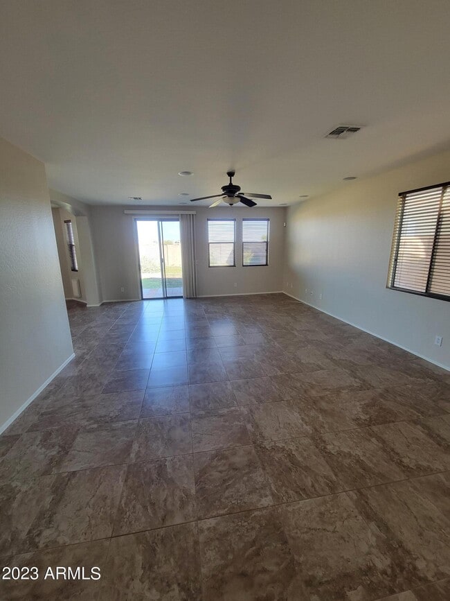 Building Photo - 12050 W Carlota Ln
