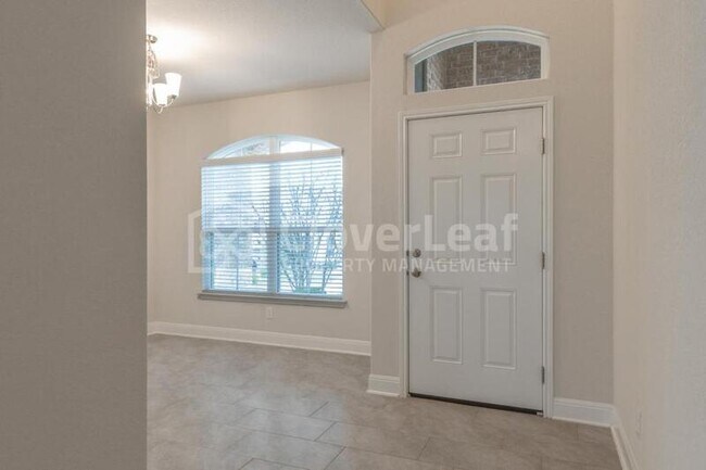 Building Photo - 6038 Akin Cir