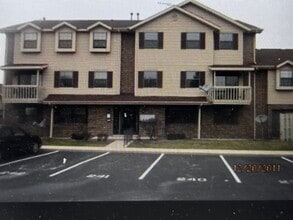 Building Photo - 353 S Whispering Hills Dr