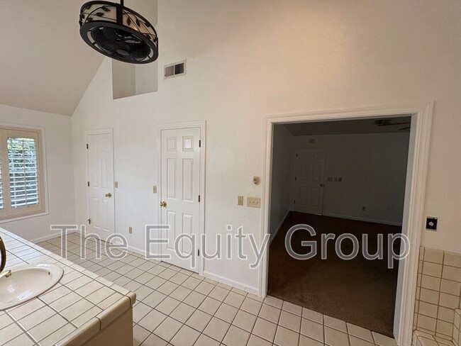 Building Photo - 5503 W Sweet Dr