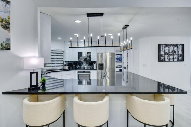 Building Photo - 13302 Doubletree Cir