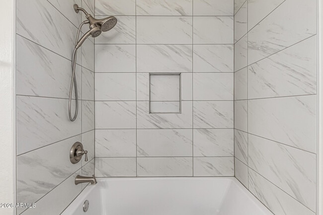 Building Photo - 1213 E Riviera Dr