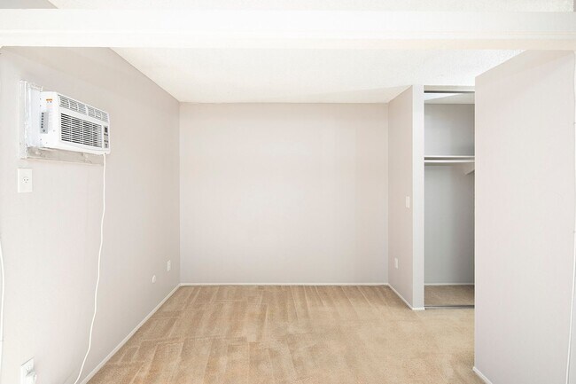 Building Photo - Charming Studio Coming Available in La Mes...