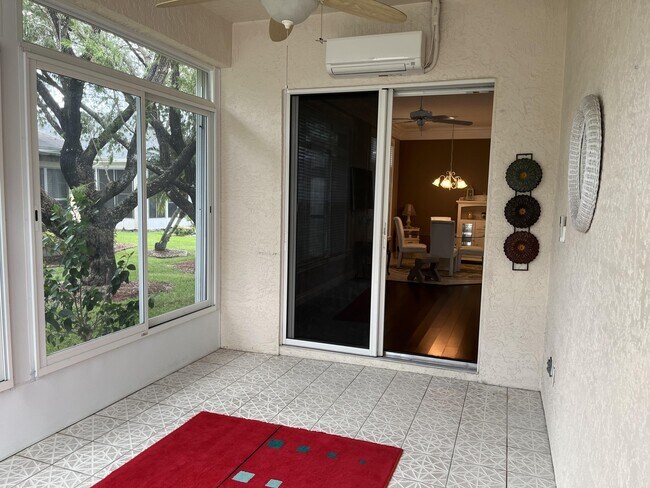 Building Photo - 628 Venetto Ct