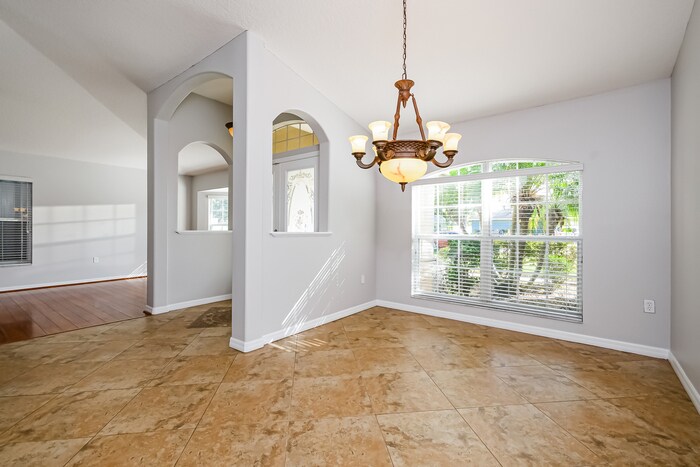 Building Photo - 1012 Heron Ct