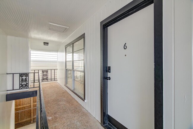 Building Photo - 1915 McDuffie St