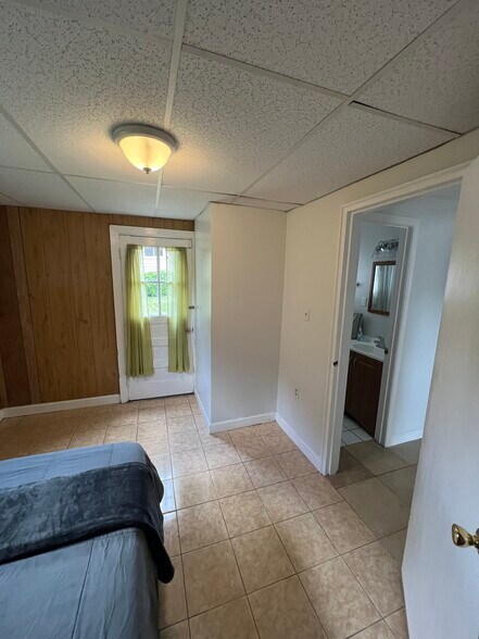 Building Photo - 3308 Kayson St