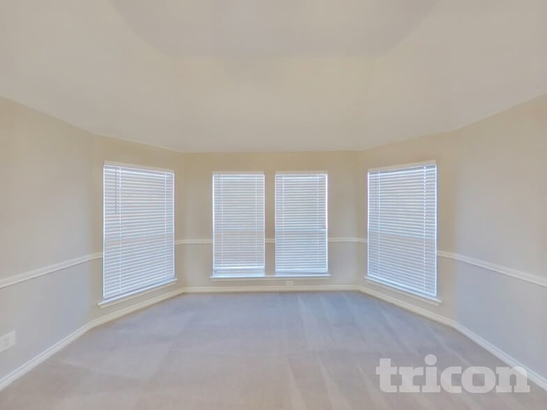 Building Photo - 1217 Glencoe Dr