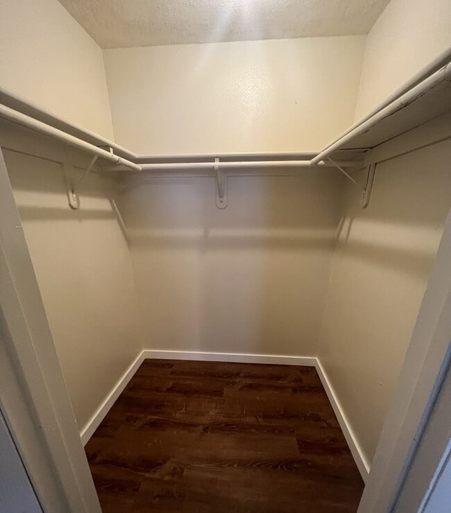 Building Photo - 2814 N Center St