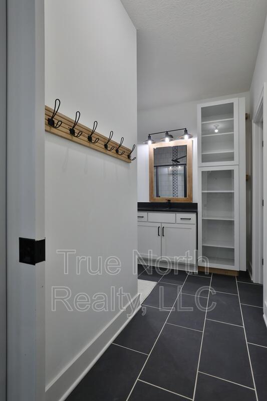 Building Photo - 2246 Koester Trce