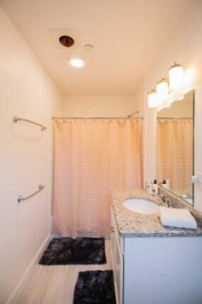 Building Photo - 1008 Tremont St